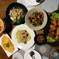 เมนูของร้าน Villa Moreeda Restuarant