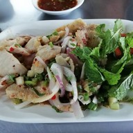 เดือนตามสั่ง