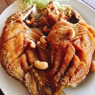 เมนูของร้าน ครัวชมจันทร์ นครนายก