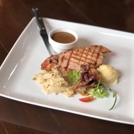 เมนูของร้าน Midwinter Green