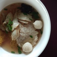 ก๋วยเตี๋ยว ปั๊ม Pt พนัสนิคม