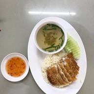 เมนูของร้าน ลุงทัย ข้าวมันไก่ ข้าวขาหมู