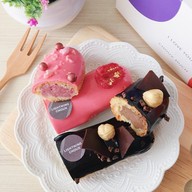 Lightning Choux siam discovery