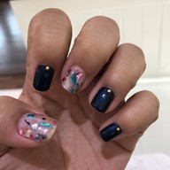 Happening Nail Spa & Cafe