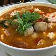 เมนูของร้าน ร้านไส้กรอกคุณวี