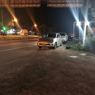 หน้าร้าน น้องเก๋ข้าวต้มโต้รุ่ง