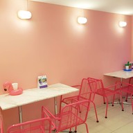 บรรยากาศ POOLTIME CAFE เอกมัย