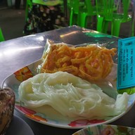 แม่ชอสปลาเผา