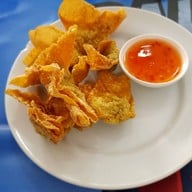 เมนูของร้าน ก๋วยเตี๋ยวต้มยำไข่
