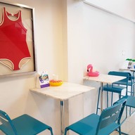 บรรยากาศ POOLTIME CAFE เอกมัย