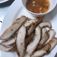 เมนูของร้าน ไก่ทอดเจ๊กี ส้มตำโปโล ลุมพินี