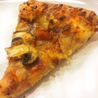 เมนูของร้าน Domino's Pizza วิคตอเรีย การ์เด้นท์