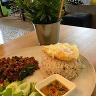 เมนูของร้าน Koguma Club Kafe' ท่าเรือ