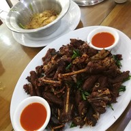 เมนูของร้าน ร้านเป็ดสีฟ้า (หมูสะเต๊ะคุณแม่โอ๊ะโอ)