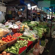 ตลาดคลองตัน
