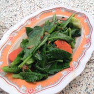 เมนูของร้าน ซิลดี้ ปลาทอดยำ & ก๋วยเตี๋ยว หมู-เนื้อน้ำตก ริมแม่น้ำตลาดไฟฟ้านครชัยศรี