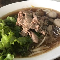 เมนูของร้าน ก๋วยเตี๋ยวรสเด็ด ในเมือง