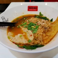 เมนูของร้าน ก๋วยเตี๋ยวเพลินพุง สยามสแควร์ วัน