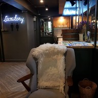 บรรยากาศ Iron32 Hotel Bar and Bistro