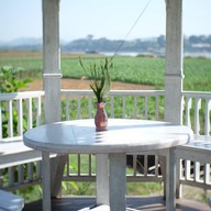 Gins Maekhong View Resort & Spa