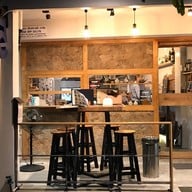หน้าร้าน L'ecrin55 旬魚菜肉肴酒レカン