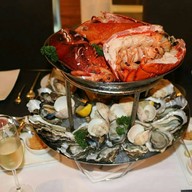 WHITE BOX Restaurant