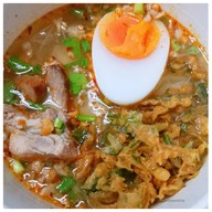 เมนูของร้าน ก๋วยเตี๋ยวต้มยำพิษณุโลก (คุณนา) ตลาดลุงเพิ่ม