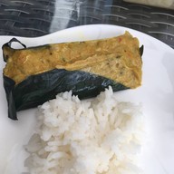 ขนมจีนไก่ทอดโก้แว่น วิลล่า 2