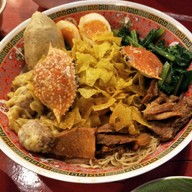 บะหมี่จอมพลัง ตลาดรถไฟศรีนครินทร์