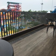 Starbuck  Downtown East