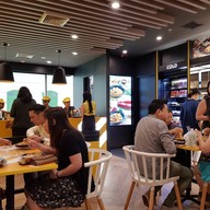 Bizzy Box Sathorn Square