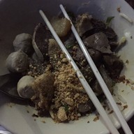 ก๋วยเตี๋ยวเนื้อ2เจ๊ นครนายก
