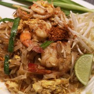 เมนูของร้าน เพชรแก้ว ผัดไทยรถเข็นลุงป้า