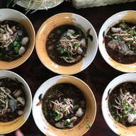 ก๋วยเตี๋ยวเรือขุนทอง