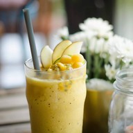 เมนูของร้าน Sleepy Owl Cafe & Hostel