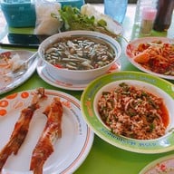 บรรยากาศ ร้านไก่ย่างวิเชียรบุรี ส้มตำ อาหารอีสาน กะทู้