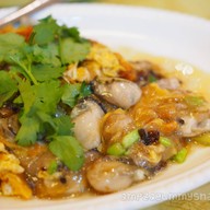 เมนูของร้าน ฮกกี่ คิทเช่น ถนนบรรทัดทอง