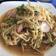 เมนูของร้าน เจ๊ไหม เป็ดย่าง ก๋วยเตี๋ยวเป็ด
