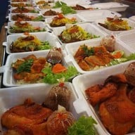 บรรยากาศ ตลาดธนา