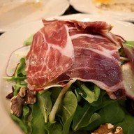 CALIN Café : French Café & Gourmet Grocery