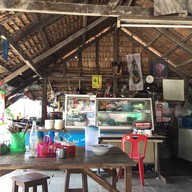 ป้าต้อย อาหารตามสั่ง