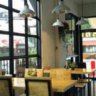 Simplify Coffee & Bakery