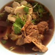 เมนูของร้าน ก๋วยเตี๋ยวหมูตุ๋น สเต็ก บ้านบาบ๋า