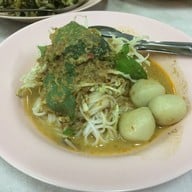 เมนูของร้าน ทับทิมกรอบแม่ดวงพร (ทับทิมกรอบวงเวียนใหญ่) วงเวียนใหญ่ (ลาดหญ้า)