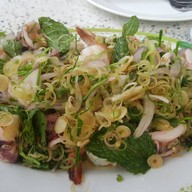 เมนูของร้าน Ok ซีฟู้ด ฝั่งตรงข้ามบุปผาชน