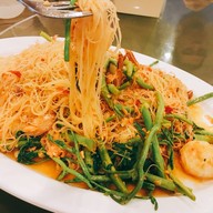 เมนูของร้าน ครัวเจ๊ง้อ ถนนนราธิวาส