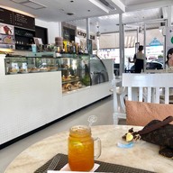 เมนูของร้าน Icing Me สาขา 1 The Zign Hotel