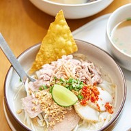 เมนูของร้าน มามาริน ก๋วยเตี๋ยวบ้านบึง ซอย เอกมัย 15