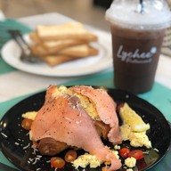 เมนูของร้าน Lychee Restaurant