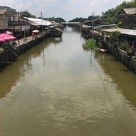 บรรยากาศ ตลาดโบราณนครเนื่องเขต